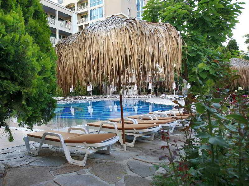 Alba Hotel 4*