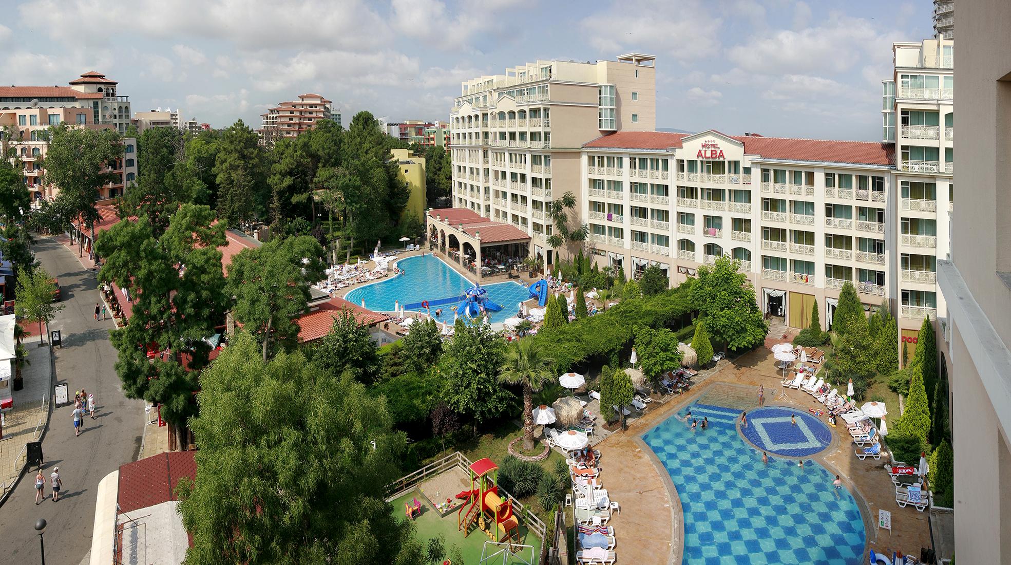 Alba Hotel 4*